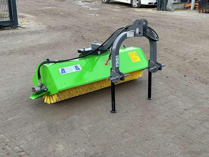 MINI Hydr. Veegmachine 120 1,2m 135 1,35m 150 1,5m, Doe-het-zelf en Verbouw, Reinigingsmachines, Nieuw, Verzenden