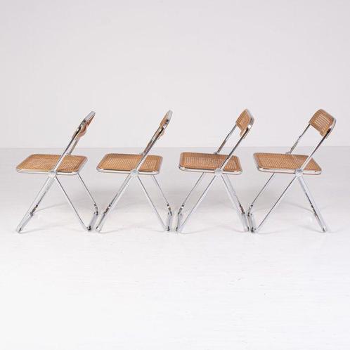 Anonima Castelli - Giancarlo Piretti - Stapelbare stoel (4), Antiek en Kunst, Antiek | Meubels | Stoelen en Banken