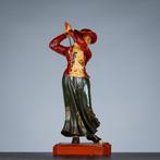Beeldje - Red Lady golfspeler - Poly-resin