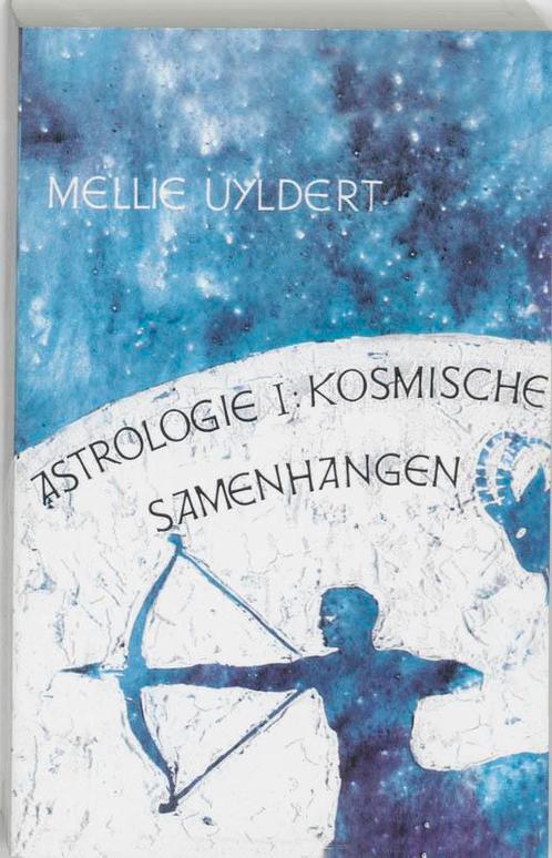 Astrologie 1 Kosmische samenhangen 9789060305973 M. Uyldert, Boeken, Esoterie en Spiritualiteit, Gelezen, Verzenden