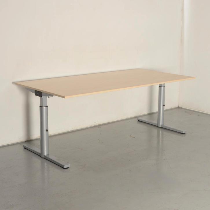 Gispen TM bureau, ahorn blad, 160 x 80 cm, hoogte instelbaar, Huis en Inrichting, Bureaus, Ophalen of Verzenden
