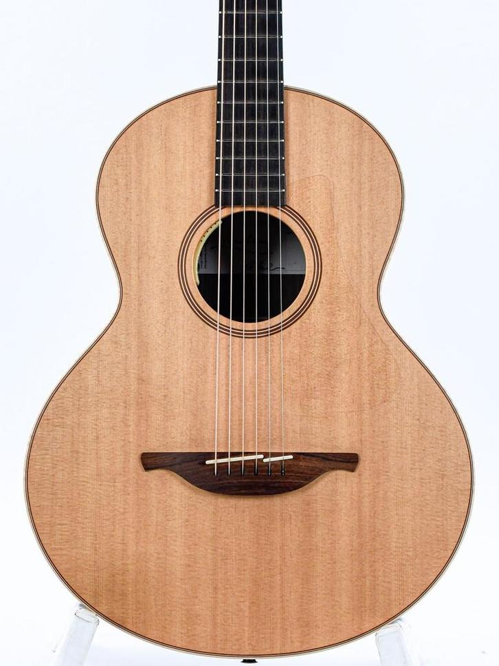 Lowden S32 12 Fret Indian Rosewood Sitka Spruce 2022, Muziek en Instrumenten, Snaarinstrumenten | Gitaren | Akoestisch, Western- of Steelstringgitaar