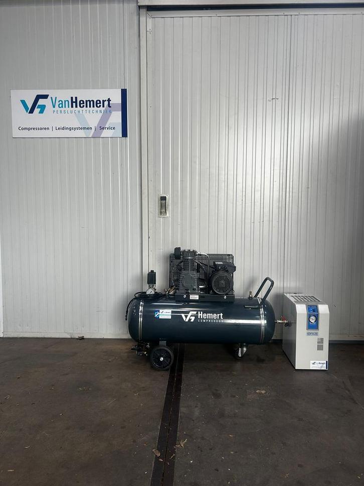Gebruikte zuigercompressor en koeldroger | HS350-100, Zakelijke goederen, Machines en Bouw | Pompen en Compressoren