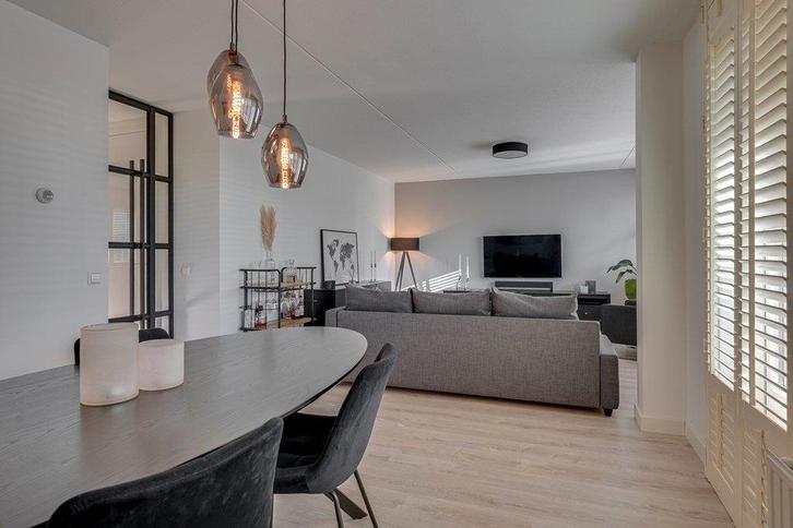 Te huur: Appartement Stationsweg in Eindhoven, Huizen en Kamers, Huizen te huur, Noord-Brabant, Appartement