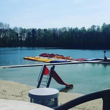 Waterglijbaan beschikbaar voor biedingen