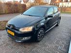 Volkswagen Polo 1.0 TSI 95PK 3D Bluemotion Dealeronderhouden, Auto's, Voorwielaandrijving, Dealer onderhouden, Stof, Gebruikt