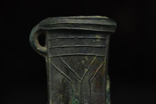 Bronstijd (urnenveldcultuur) Grote versierde bijlkop Votive, Antiek en Kunst, Antiek | Overige Antiek
