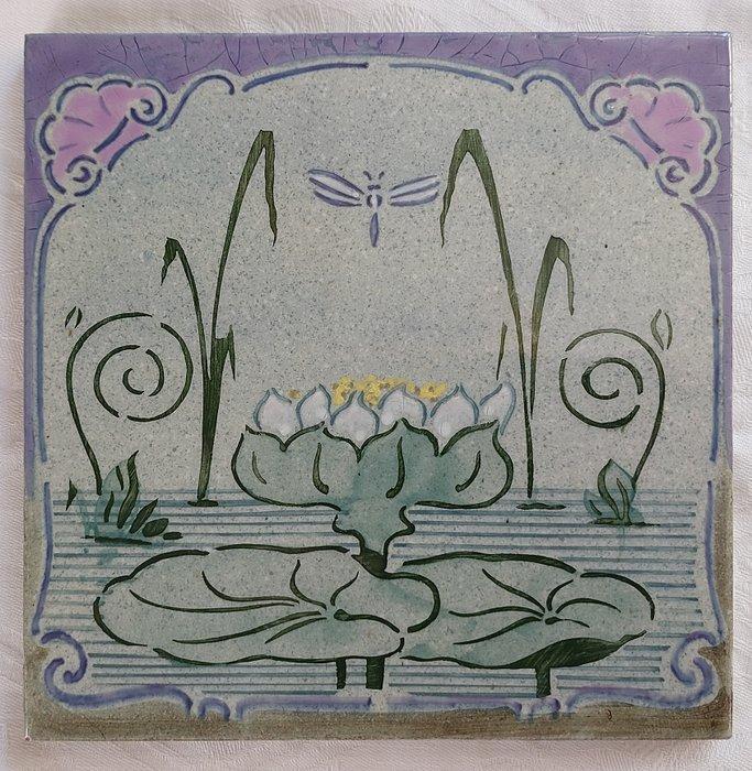 Jugendstil Tegel - Art nouveau tegen met waterlelies en een, Antiek en Kunst, Antiek | Glas en Kristal