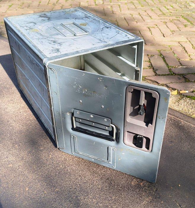 Lauda Air Driessen - Trolleys van luchtvaartmaatschappijen -, Antiek en Kunst, Antiek | Wandborden en Tegels
