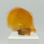 CALCITE met ORANJE/GELB FANTOOM, uniek! Kristalen - Hoogte:, Verzamelen