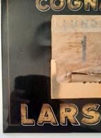 Cognac Larsen - Plaque - Plaatwerk, Antiek en Kunst