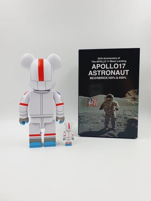 Medicom toy x Nasa - Be@rbrick Nasa Apollo 17 400% 100%, Antiek en Kunst, Kunst | Designobjecten