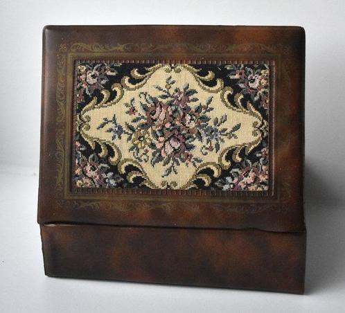 Prachtige oude juwelenkist in leder-gobelinmotief -, Antiek en Kunst, Curiosa en Brocante