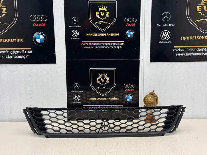 VW Polo GTI Grille bj.2012 art.6R0853677C, Auto-onderdelen, Carrosserie en Plaatwerk, Gebruikt, Volkswagen, Voor
