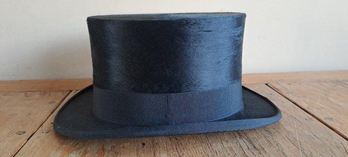 Unsigned - Hoed (1) - Fluweel, Antiek en Kunst, Curiosa en Brocante
