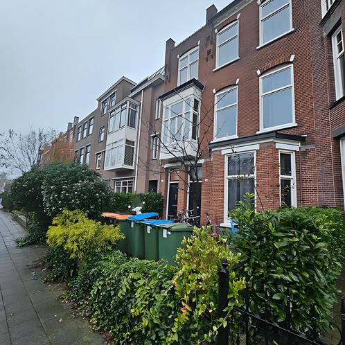 Studentenkamer met Dakterras gevonden in Breda, Huizen en Kamers, Kamers te huur, Minder dan 20 m², Breda
