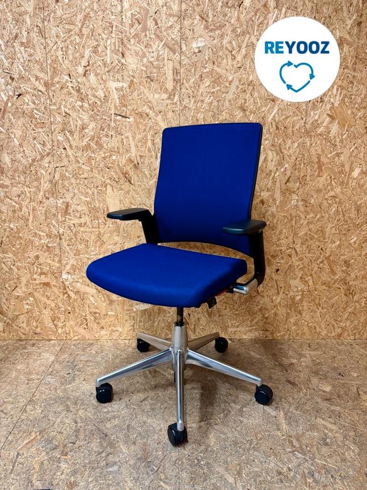 Bureaustoel Ahrend 2020 Verta - blauw - nieuwstaat - alu..., Zakelijke goederen, Kantoor en Winkelinrichting | Kantoormeubilair en Inrichting