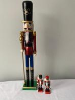 1 Notenkraker 62 cm en - Kerstdecoratie - Hout - 2 hanger, Diversen, Kerst, Nieuw