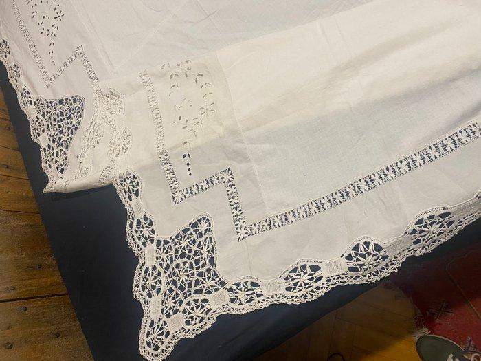 Laken - 210 cm - 225 cm - Oude geborduurde stof, Antiek en Kunst, Antiek | Kleden en Textiel