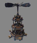 Kerstbeeldje - Draaiende kerstpiramide, 3 verdiepingen,