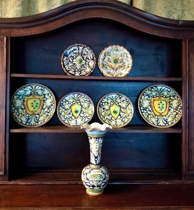 Vaas (9) - Keramiek - Set 9 (1 glas, 8 borden), Antiek en Kunst, Antiek | Glas en Kristal