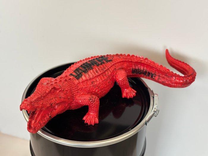 Rob VanMore - VANMORE Red Crocodile, Antiek en Kunst, Kunst | Designobjecten