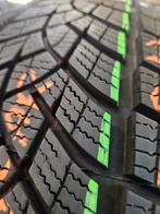 215/60/17 100V GOODYEAR WINTERBANDEN 8MM PROFIEL 4X DEMO, Auto-onderdelen, Banden en Velgen, Ophalen, 17 inch, Winterbanden, Band(en)