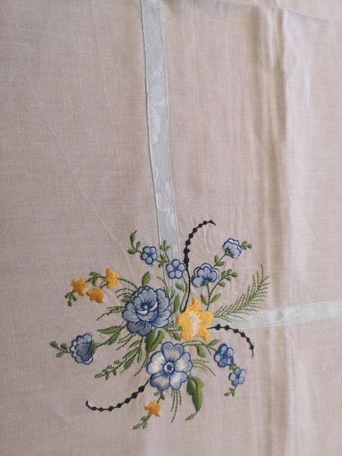 Tafelkleed - 257 cm - 172 cm - Linnen tafelkleed, Antiek en Kunst, Antiek | Kleden en Textiel