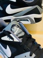 Nike - Veterschoenen - Maat: EU 47.5, Nieuw