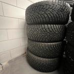 Demo Pirelli Ice Zero 2 235 60 18 107H WINTER 8.5MM DOT1222, Auto-onderdelen, Banden en Velgen, 18 inch, Gebruikt, Banden en Velgen