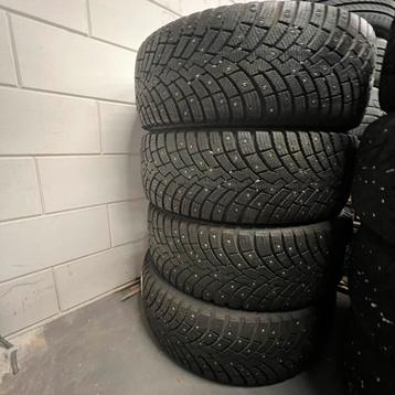 Demo Pirelli Ice Zero 2 235 60 18 107H WINTER 8.5MM DOT1222 beschikbaar voor biedingen