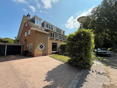 Te huur: Huis De Savornin Lohmanlaan in Amstelveen, Huizen en Kamers, Huizen te huur, Noord-Holland
