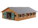Kids Globe Paardenstal Hout Met 9 Paardenboxen 1:32, Kinderen en Baby's, Speelgoed | Poppenhuizen, Verzenden, Zo goed als nieuw
