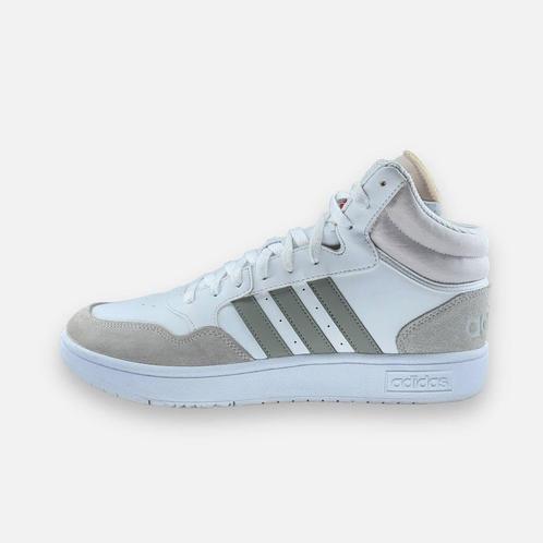 Adidas Hoops 3.0 Mid White Metal Grey - Maat 45.5, Kleding | Heren, Schoenen, Sneakers of Gympen, Gedragen, Verzenden
