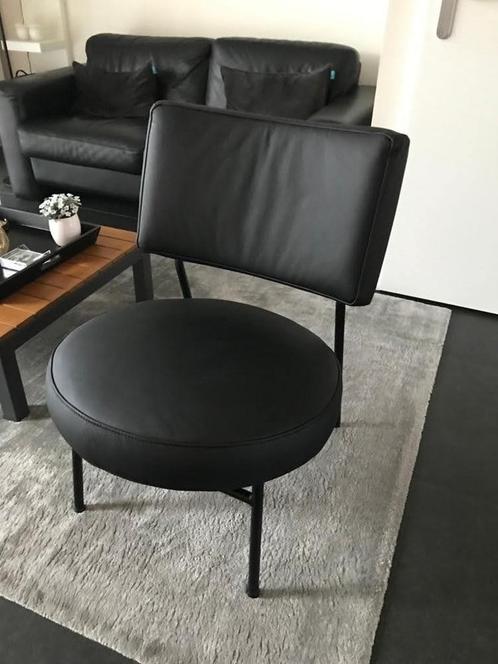 Leren fauteuil met ronde vormen - zwart leer - Echt leer, Mo, Huis en Inrichting, Fauteuils, 50 tot 75 cm, 75 tot 100 cm, Nieuw