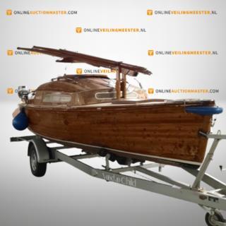 Zeilboot op trailer met Honda 8 pk buitenboordmotor beschikbaar voor biedingen