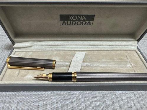 Aurora - Kona - Vulpen, Verzamelen, Pennenverzamelingen