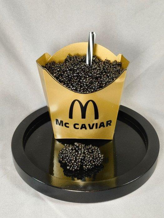 XTC Artist - Mc Caviar Gold black with black Straw, Antiek en Kunst, Kunst | Designobjecten