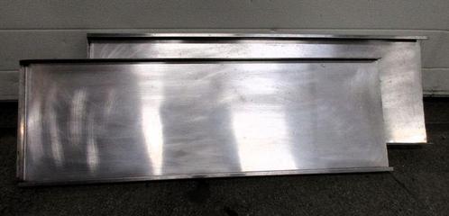 RVS Schap / Wandschap met opstand B90 x D30 x H3cm, Zakelijke goederen, Horeca | Keukenapparatuur, Gebruikt