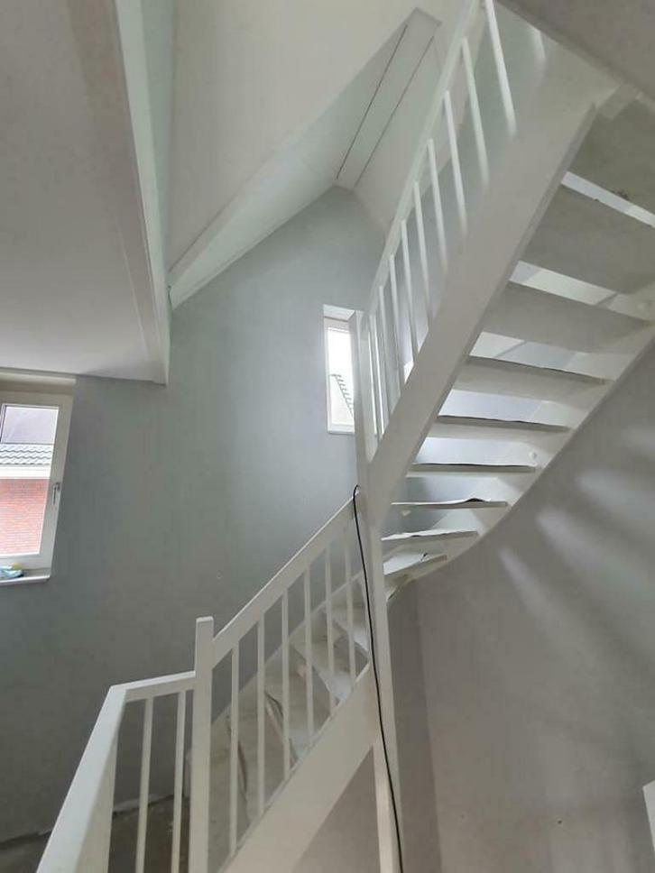 Huisman Wandafwerking – Renovlies Glasweefsel Behang, Diensten en Vakmensen, Schilders en Behangers, Behangen, Binnenschilderwerk