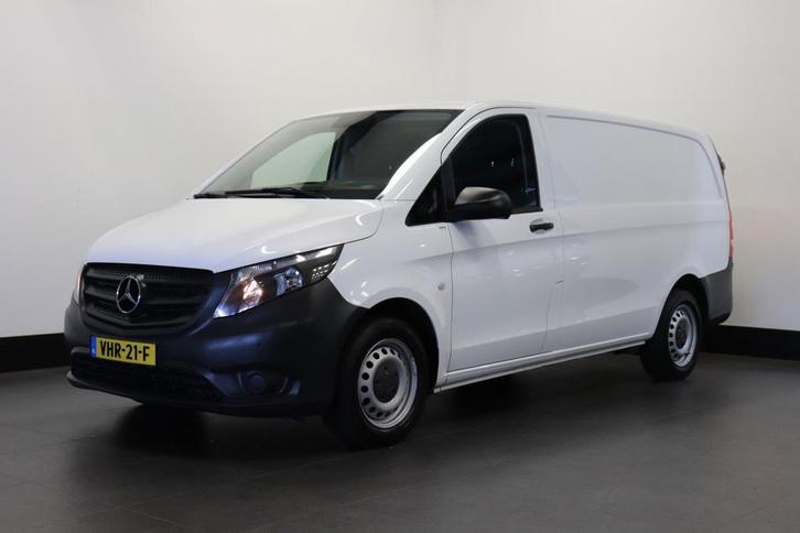 Zakelijke Lease |  Mercedes-Benz Vito 116 CDI Lang EURO 6, Auto's, Bestelauto's, Onderhoudsboekje, Lease, Zwart, Handgeschakeld