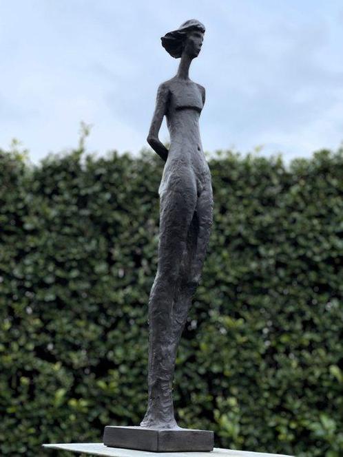 sculptuur, Naakte jonge vrouw - 79.5 cm - Composiet, Antiek en Kunst, Curiosa en Brocante