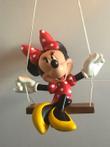Walt Disney - Beeld - Minnie Mouse op schommel Limited