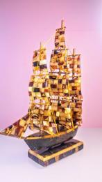 Boot Zeilbootmodel Baltisch ambermozaïek - Barnsteen - 20 cm, Verzamelen, Mineralen en Fossielen