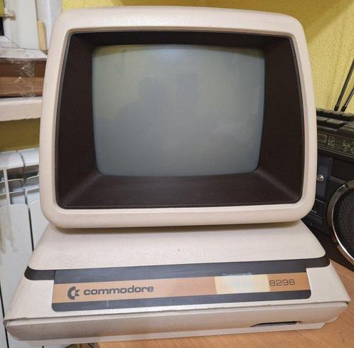 Commodore 8296 PET - Computer, Spelcomputers en Games, Spelcomputers | Overige Accessoires