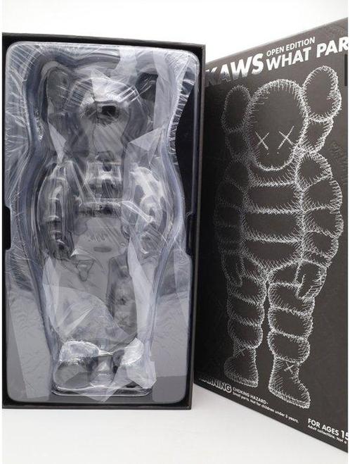Kaws (1974) - What Party (Black), Antiek en Kunst, Kunst | Designobjecten