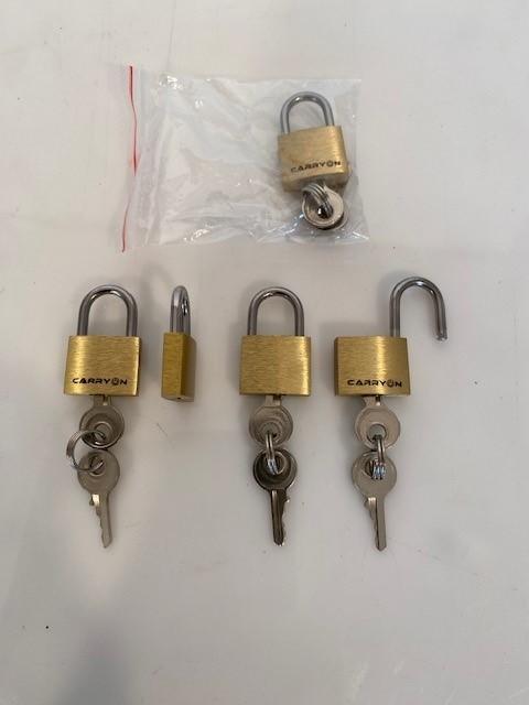 Hangsloten 20mm met 2 sleutels totaal 2832  stuks., Doe-het-zelf en Verbouw, Hang- en Sluitwerk, Nieuw, Koper of Messing, Ophalen