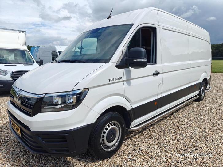 Volkswagen Crafter 35 2.0 Extra Lang Super Hoog , Post NL ui, Auto's, Bestelauto's, Dealer onderhouden, Lease, Zwart, Handgeschakeld