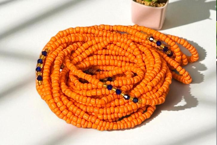 Waist Beads / Afrikaanse Heupketting - Adesusu - Oranje (ela, Sieraden, Tassen en Uiterlijk, Kettingen, Nieuw, Ophalen of Verzenden