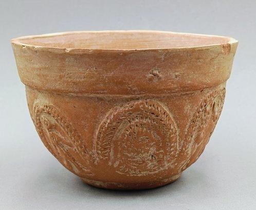 Oud-Romeins, Keizerrijk Aardewerk Red Ware Barbotine Bowl -, Antiek en Kunst, Antiek | Overige Antiek
